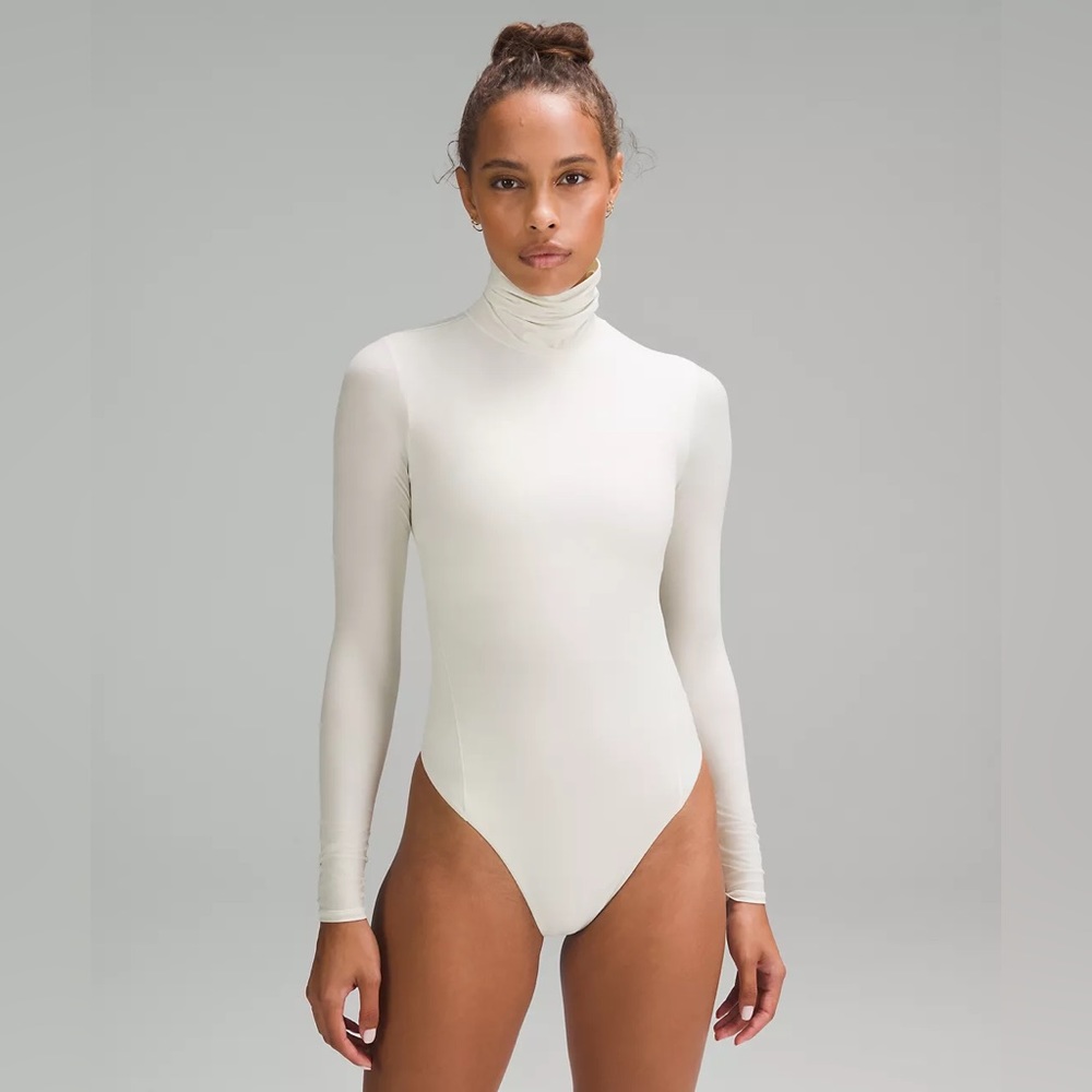 NWT LULULEMON‎ Wundermost Ultra-Soft Nulu Turtleneck Bodysuit